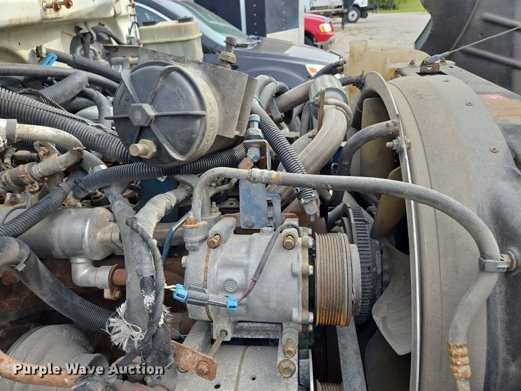 image for item EE8552 2005 International  4300  armored truck 