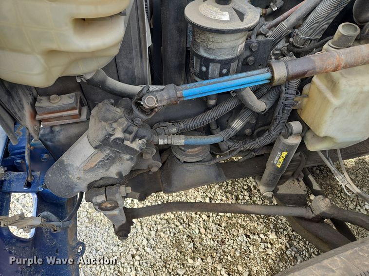 image for item EE8552 2005 International  4300  armored truck 