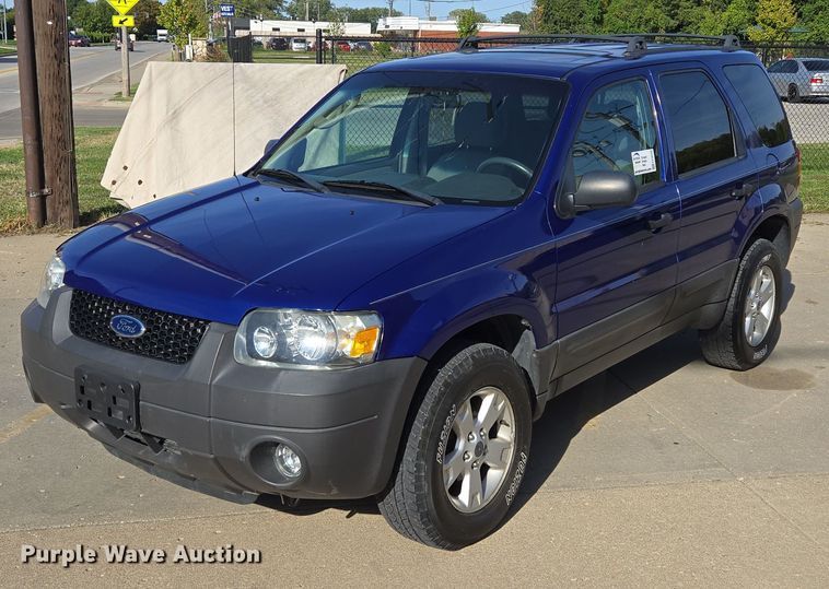 image for item EE8556 2006 Ford Escape XLT SUV