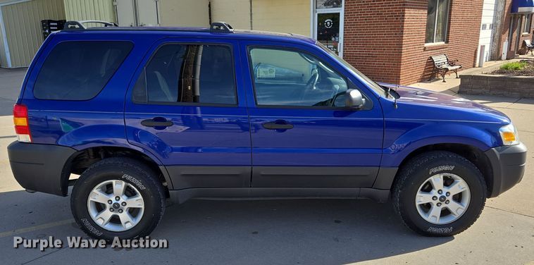 image for item EE8556 2006 Ford Escape XLT SUV