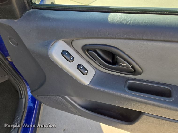 image for item EE8556 2006 Ford Escape XLT SUV