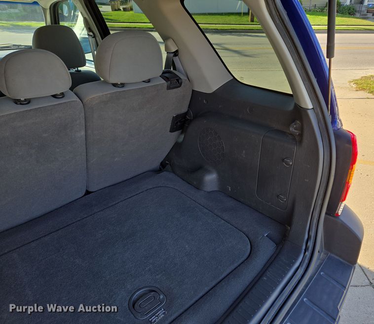 image for item EE8556 2006 Ford Escape XLT SUV