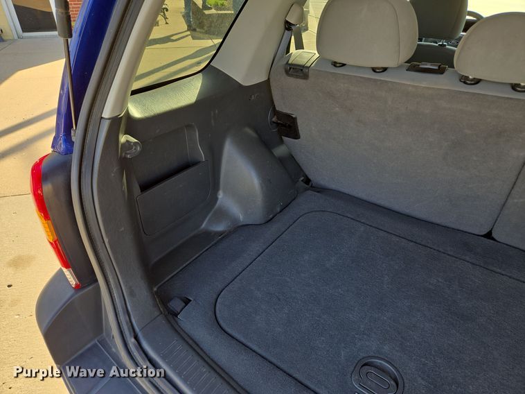 image for item EE8556 2006 Ford Escape XLT SUV