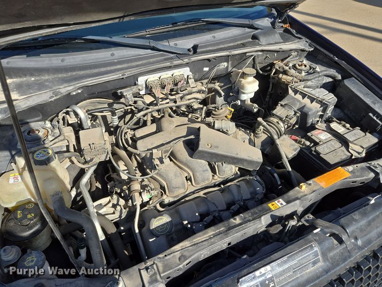 image for item EE8556 2006 Ford Escape XLT SUV