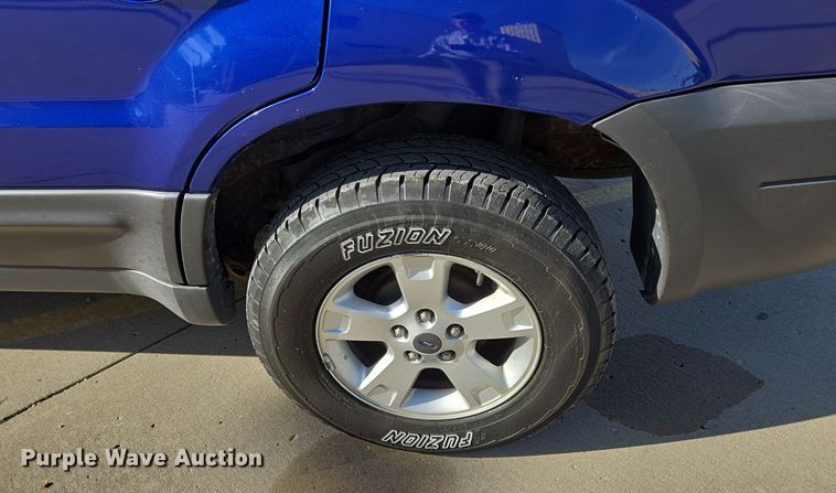 image for item EE8556 2006 Ford Escape XLT SUV