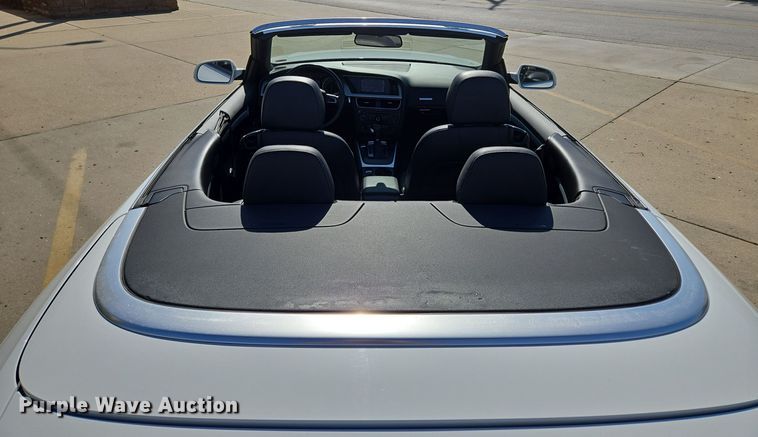 image for item EE8557 2012 Audi A5 convertible