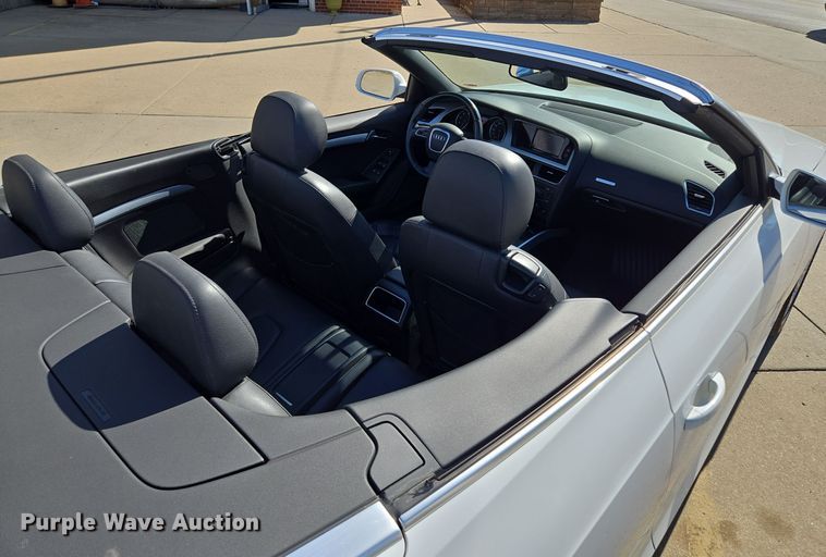 image for item EE8557 2012 Audi A5 convertible