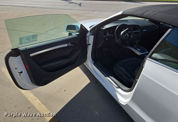image for item EE8557 2012 Audi A5 convertible