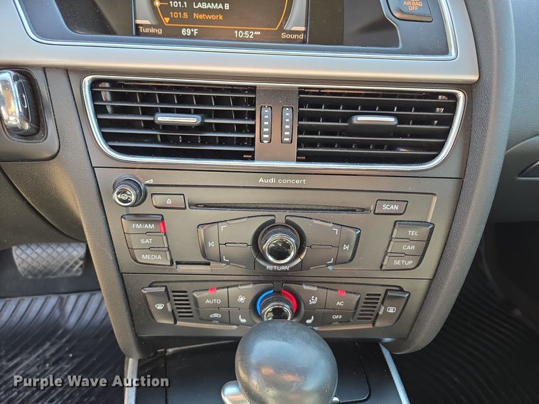 image for item EE8557 2012 Audi A5 convertible