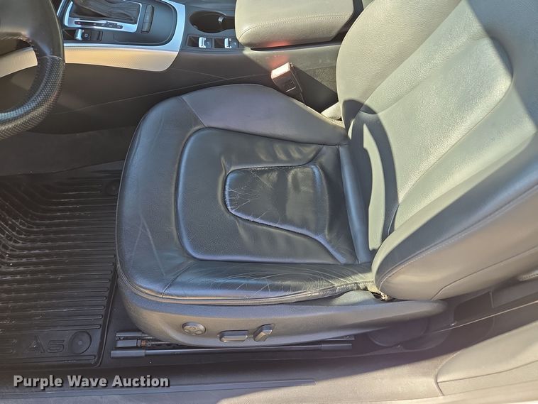 image for item EE8557 2012 Audi A5 convertible