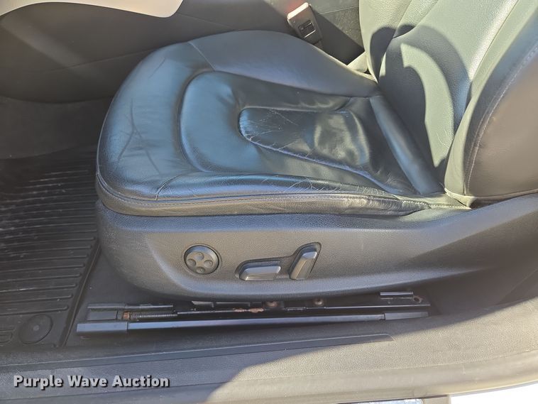 image for item EE8557 2012 Audi A5 convertible