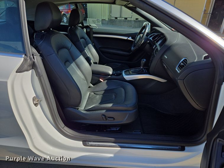 image for item EE8557 2012 Audi A5 convertible