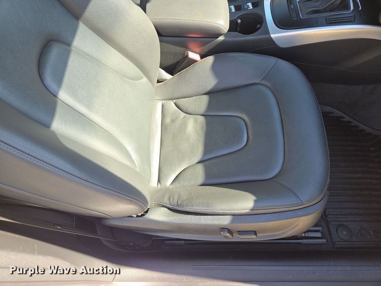 image for item EE8557 2012 Audi A5 convertible