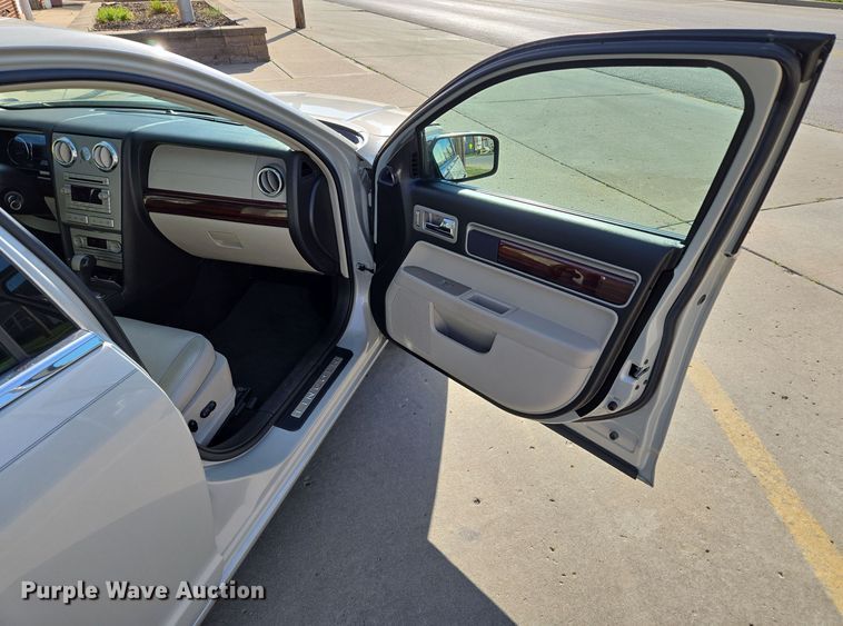 image for item EE8559 2007 Lincoln  MKZ 