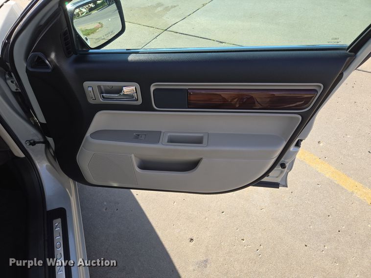 image for item EE8559 2007 Lincoln  MKZ 