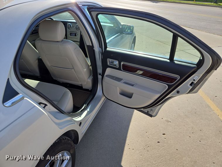 image for item EE8559 2007 Lincoln  MKZ 