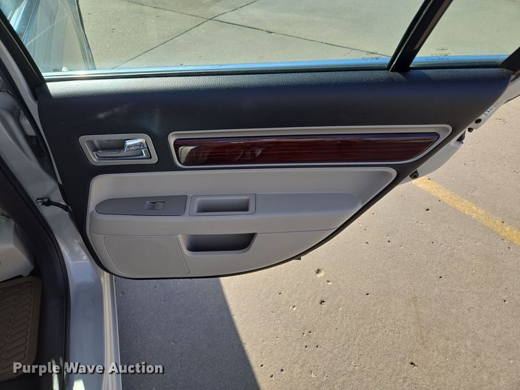 image for item EE8559 2007 Lincoln  MKZ 