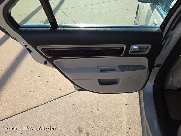 image for item EE8559 2007 Lincoln  MKZ 