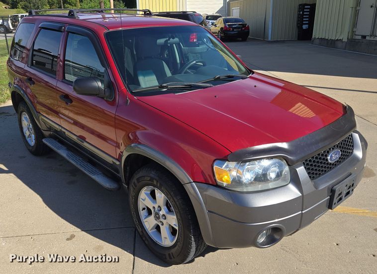 image for item EE8562 2006 Ford  Escape XLT SUV