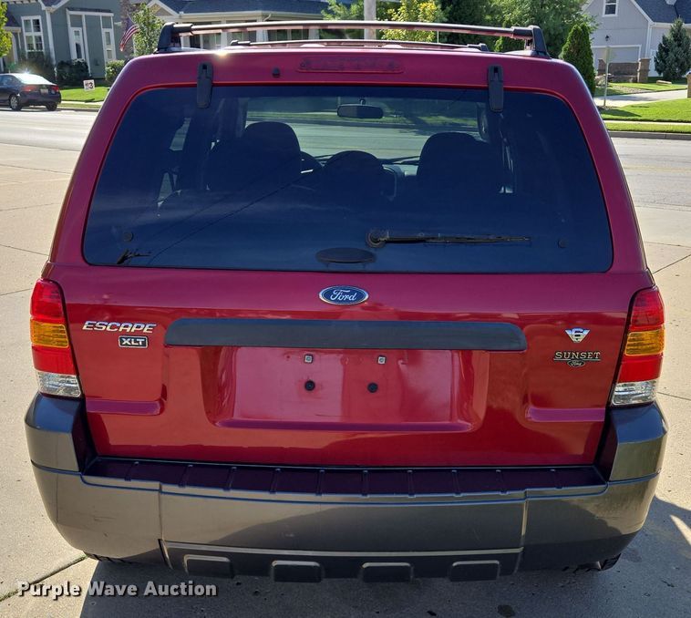 image for item EE8562 2006 Ford  Escape XLT SUV