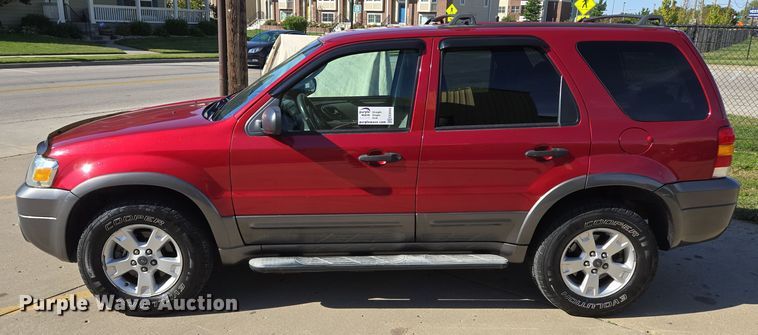 image for item EE8562 2006 Ford  Escape XLT SUV