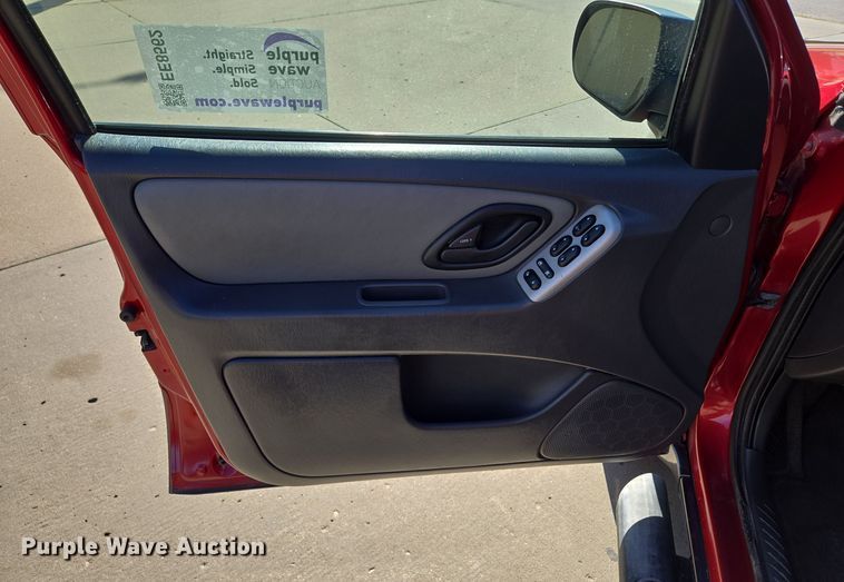 image for item EE8562 2006 Ford  Escape XLT SUV