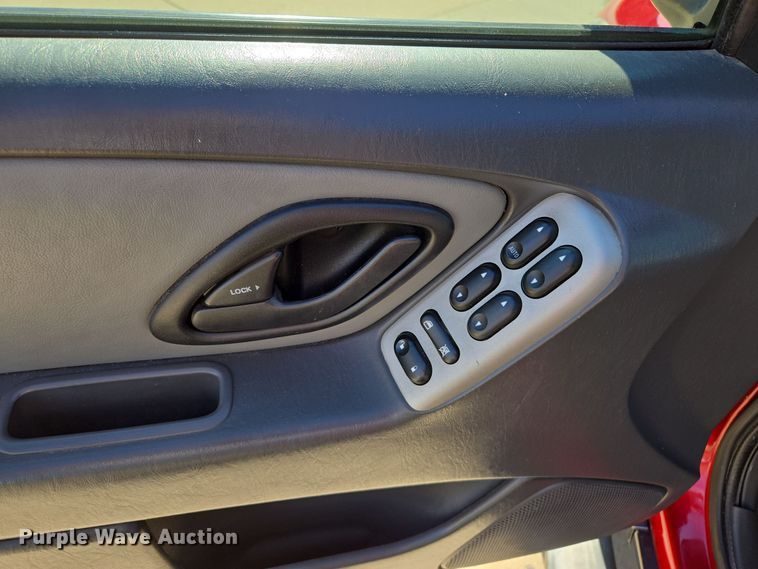 image for item EE8562 2006 Ford  Escape XLT SUV