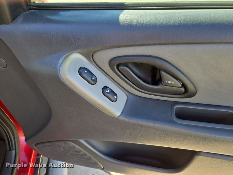 image for item EE8562 2006 Ford  Escape XLT SUV