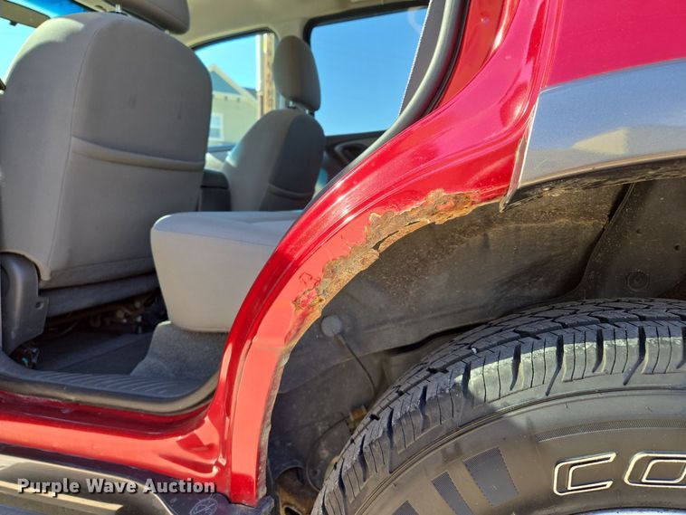 image for item EE8562 2006 Ford  Escape XLT SUV