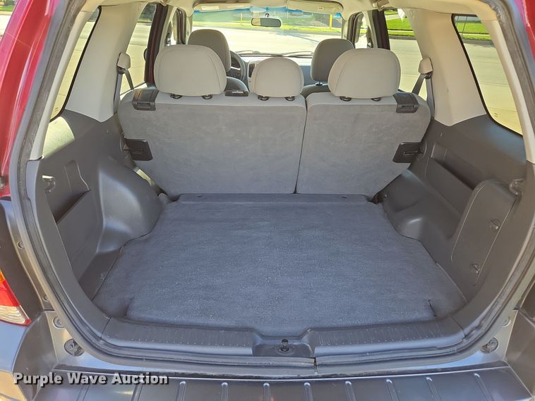 image for item EE8562 2006 Ford  Escape XLT SUV