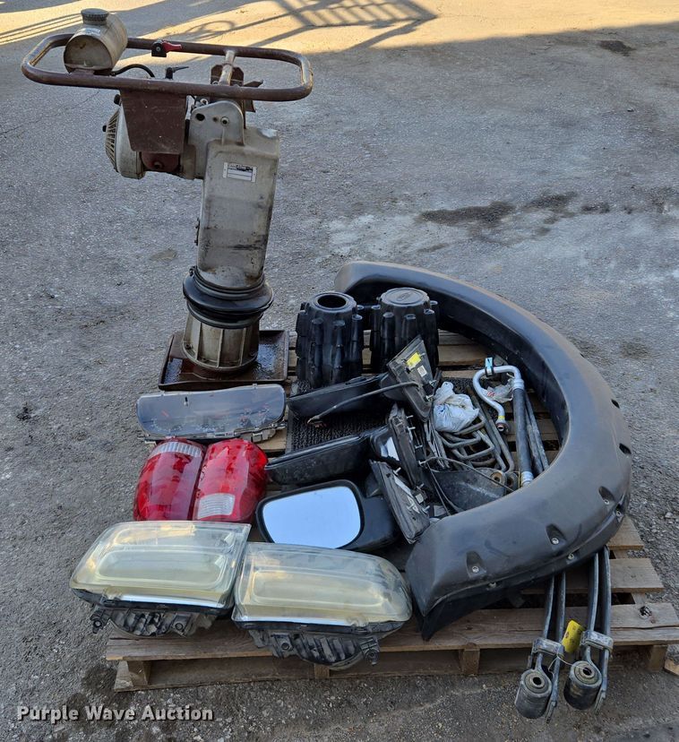 image for item EE8584 Case  SL 2 plate compactor