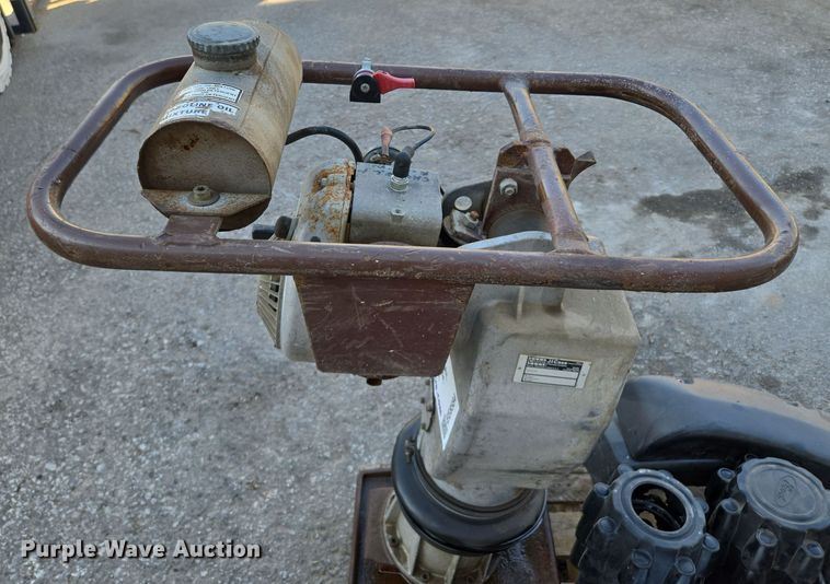 image for item EE8584 Case  SL 2 plate compactor