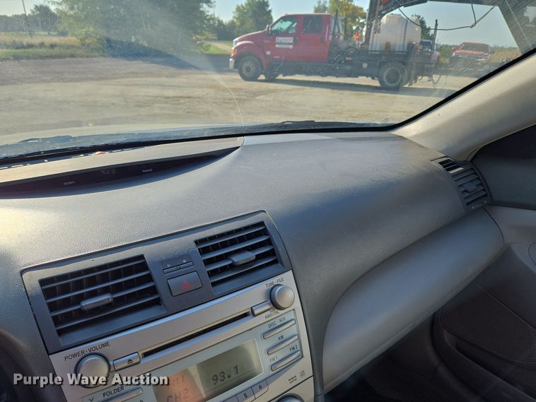 image for item EE8587 2008 Toyota  Camry LE 