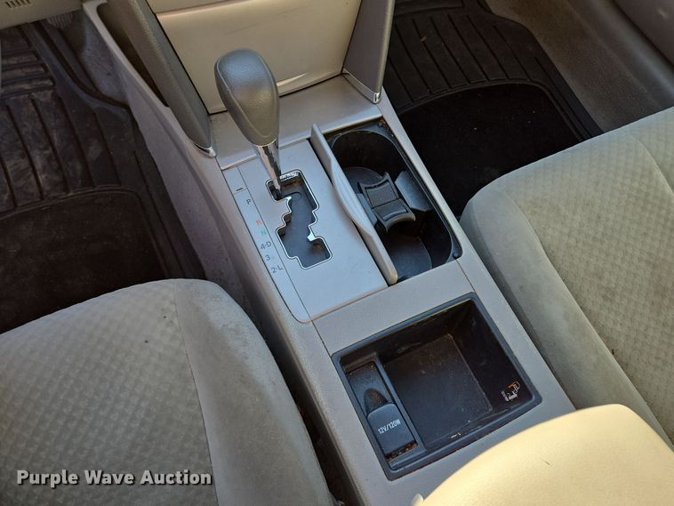 image for item EE8587 2008 Toyota  Camry LE 