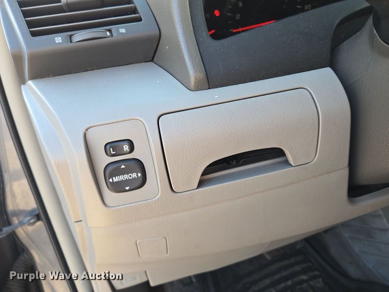 image for item EE8587 2008 Toyota  Camry LE 