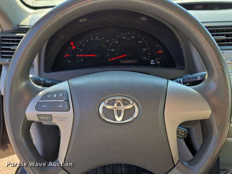 image for item EE8587 2008 Toyota  Camry LE 