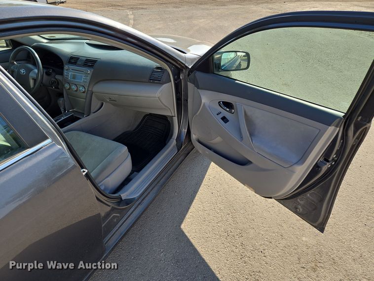 image for item EE8587 2008 Toyota  Camry LE 