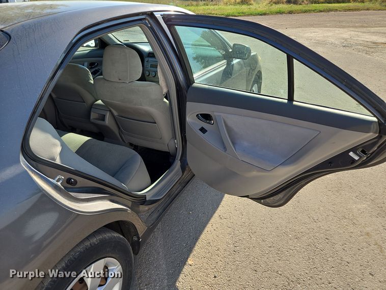 image for item EE8587 2008 Toyota  Camry LE 