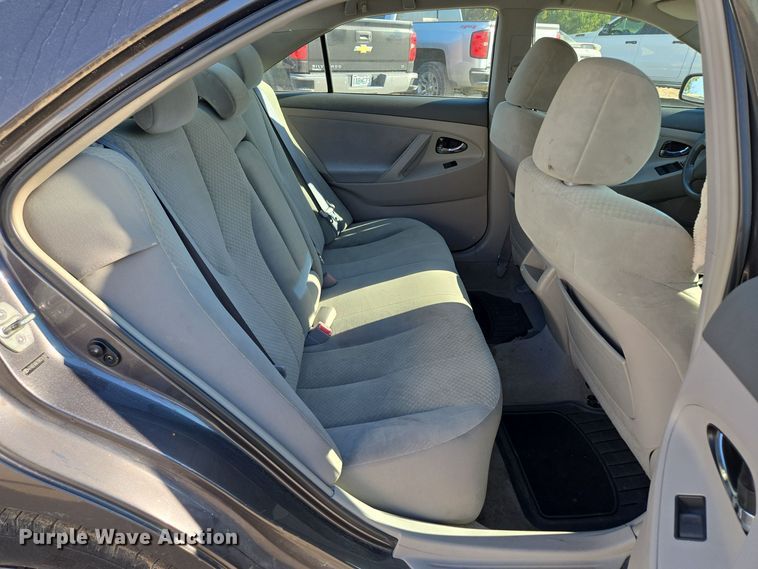 image for item EE8587 2008 Toyota  Camry LE 