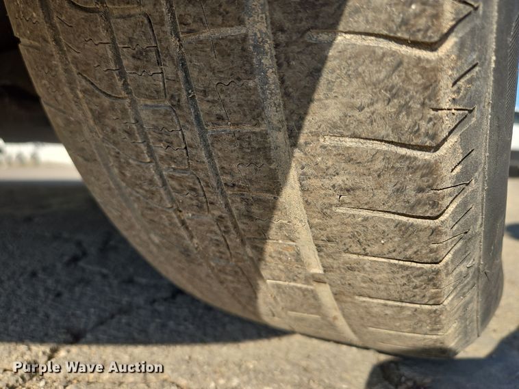 image for item EE8587 2008 Toyota  Camry LE 