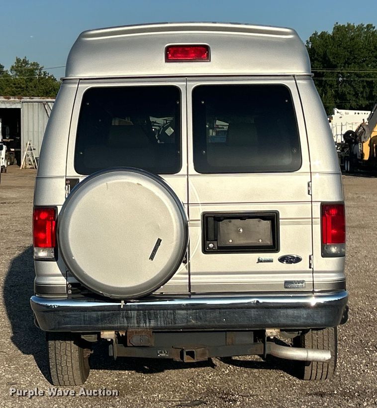 image for item EG0930 2011 Ford E250 handicap accessible van