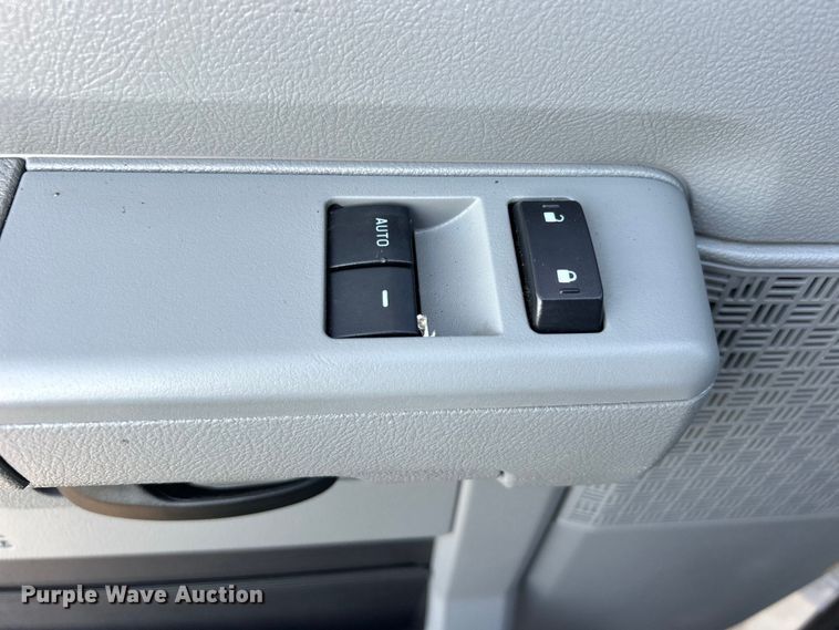 image for item EG0930 2011 Ford E250 handicap accessible van