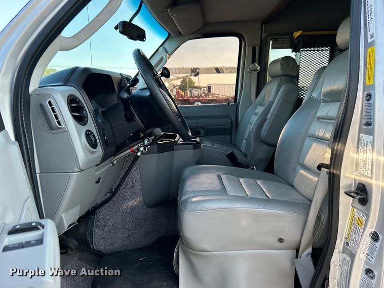 image for item EG0930 2011 Ford E250 handicap accessible van