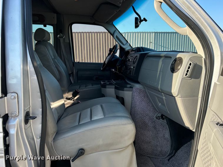 image for item EG0930 2011 Ford E250 handicap accessible van