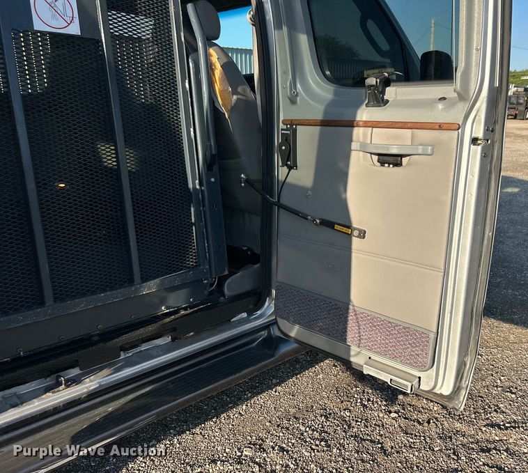 image for item EG0930 2011 Ford E250 handicap accessible van