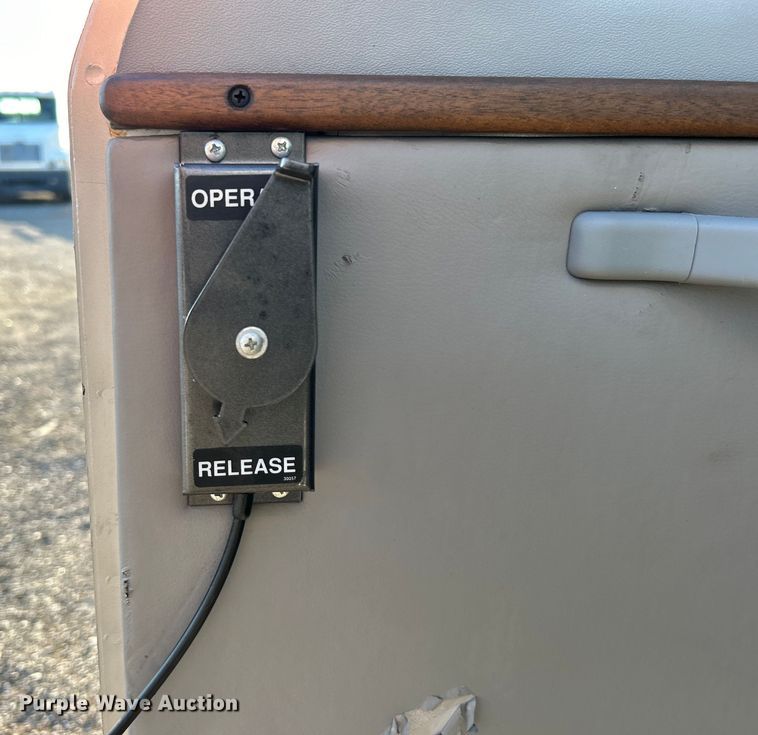 image for item EG0930 2011 Ford E250 handicap accessible van