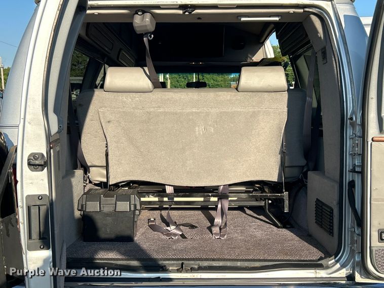 image for item EG0930 2011 Ford E250 handicap accessible van