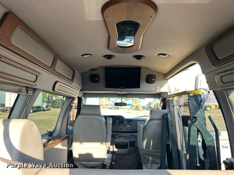 image for item EG0930 2011 Ford E250 handicap accessible van