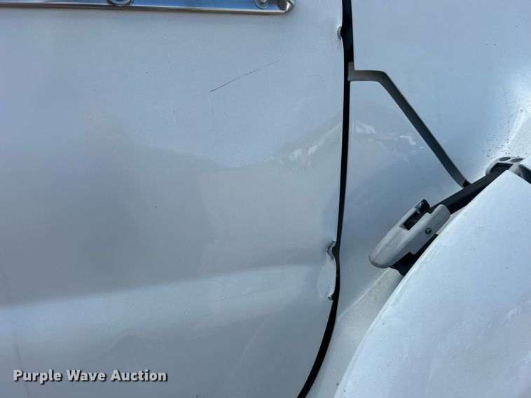 image for item EG1065 2007 Ford F650 Super Duty  flatbed truck