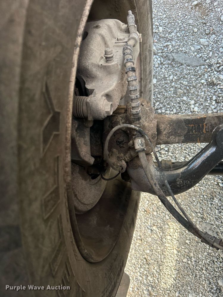 image for item EG1065 2007 Ford F650 Super Duty  flatbed truck